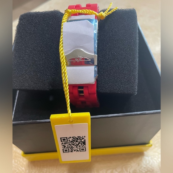 Invicta Sea Spider - Picture 5 of 6